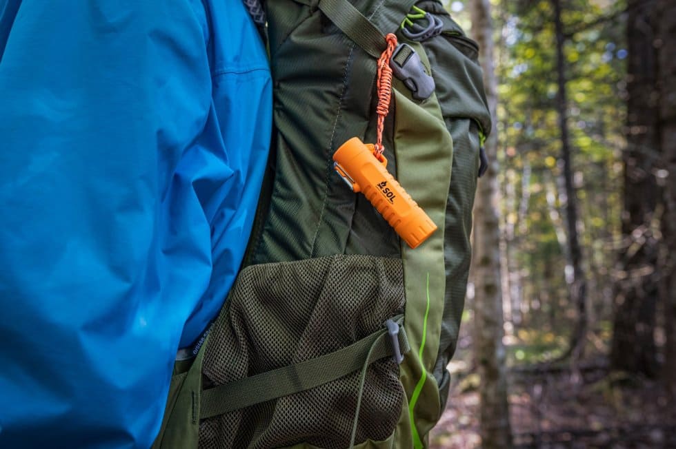 Outdoor-Feuerzeug elektrisch aufladbar