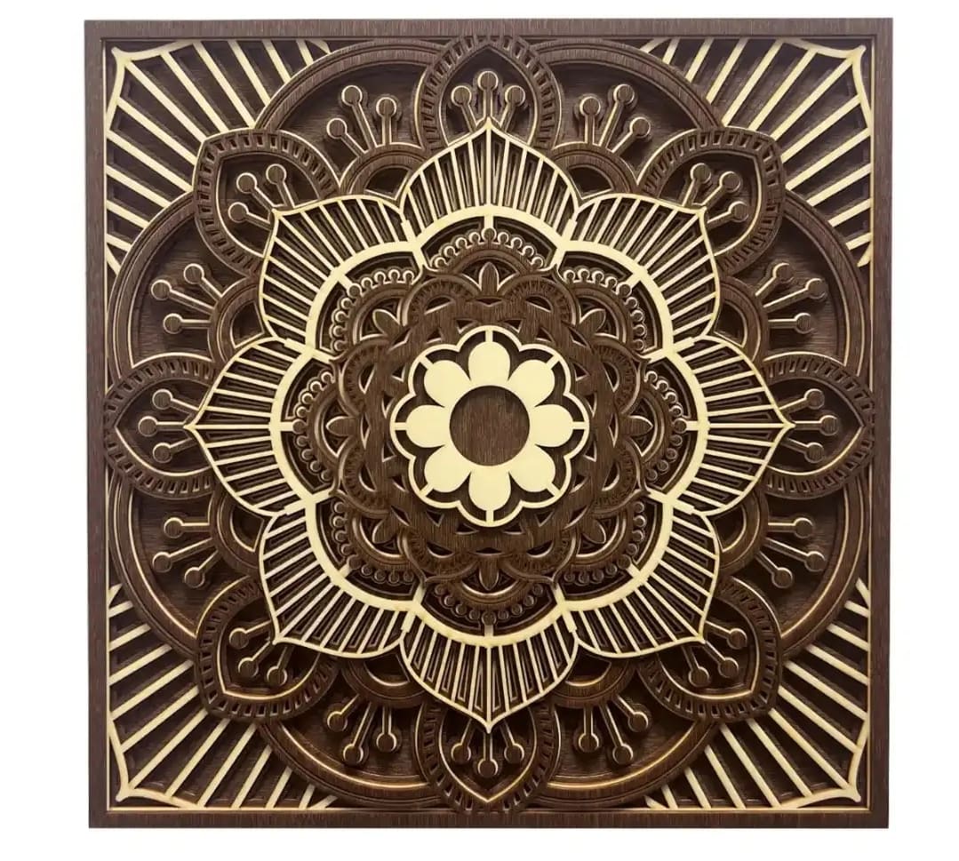 Mandala aus Holz an der Wand - Wandbehang